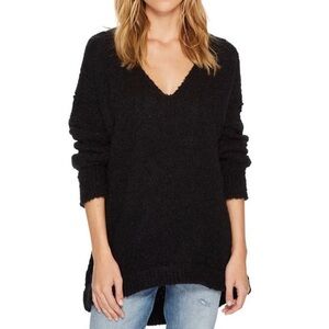 Free People Lofty Alpaca Bouclé V-Neck Black Sweater Size XS Oversized Pullover